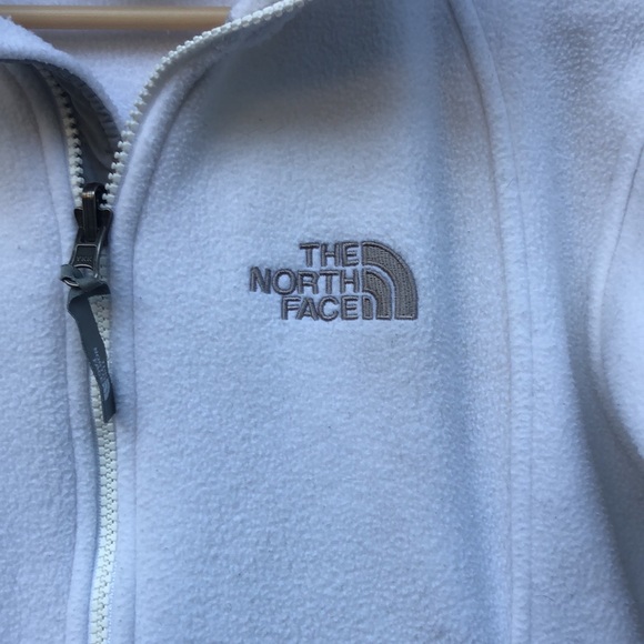 The North Face white fleece zip up - Picture 2 of 7